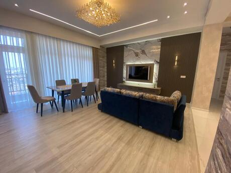 Kirayə 3 otaqlı mənzil, 120 m², Ağ şəhər: 2 300 ₼/ay 4