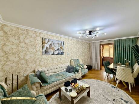 Elan №6341142 - Bakı, Neftçilər m., 4 otaqlı, 80 m², 4/5 mərtəbə