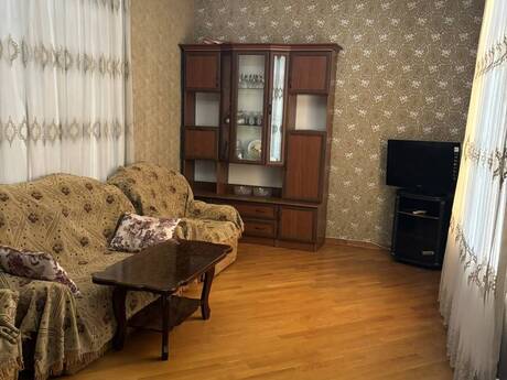 Elan №6341181 - Bakı, Nəriman Nərimanov m., 3 otaqlı, 85 m², 4/5 mərtəbə