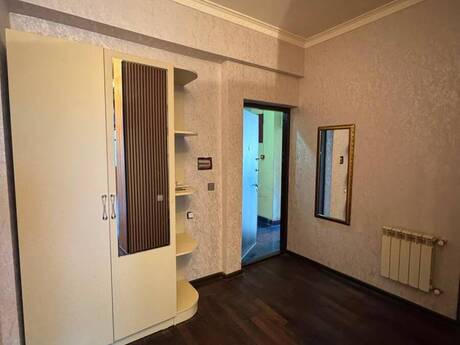 3-комн. новостройка - м. Насими - 77 м²