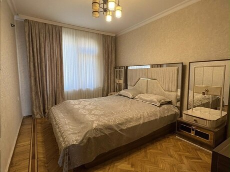 Elan №6341611 - Bakı, Neftçilər m., 3 otaqlı, 80 m², 4/9 mərtəbə