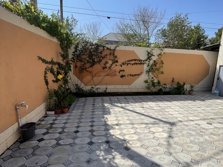 4 otaqlı həyət evi/bağ evi - Məmmədli q. - 92 m²