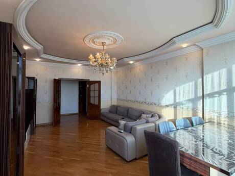 3 otaqlı mənzil, 133 m², Xalqlar Dostluğu: 270 000 ₼ 3