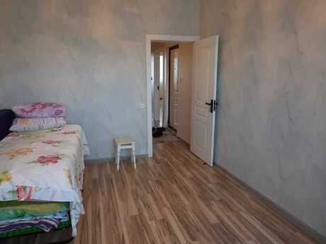 2 otaqlı mənzil, 65 m², 8-ci mikrorayon: 203 000 ₼ 5