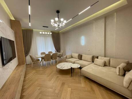 Объявление №6341849 - Баку, пос. Аг шехер, 3-комн., 135 м², 4/7 этаж