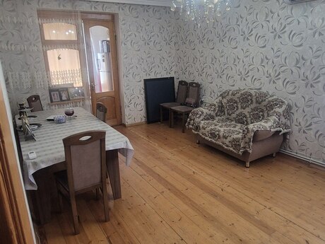2 otaqlı köhnə tikili - Bakıxanov q. - 44 m²