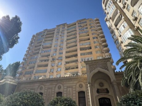 Elan №6341970 - Bakı, 28 May m., 4 otaqlı, 192 m², 6/16 mərtəbə