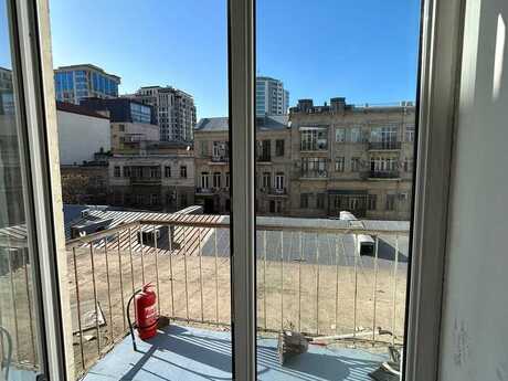 Elan №6342097 - Bakı, Sahil m., 3 otaqlı, 72 m², 4/5 mərtəbə