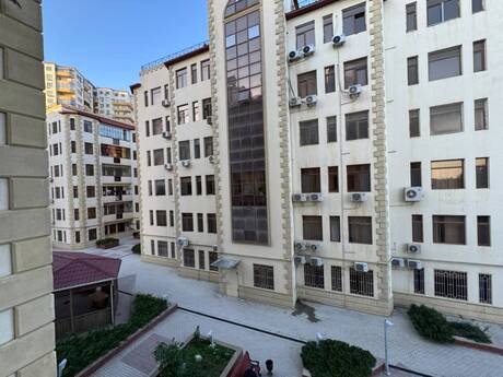 Объявление №6342139 - Баку, Хатаинский р., 3-комн., 180 м², 3/6 этаж