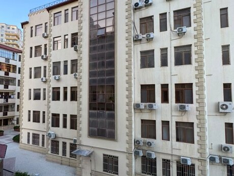 Elan №6342138 - Bakı, Həzi Aslanov m., 3 otaqlı, 180 m², 3/6 mərtəbə
