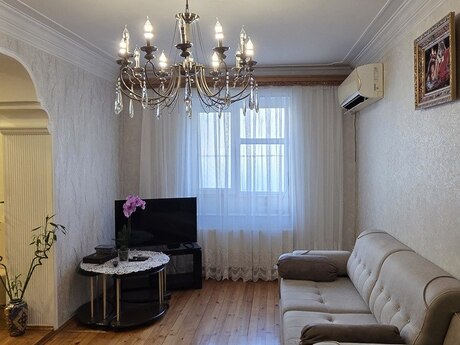 3-room apartment, 85 m², Azadlıq Prospekti: 208 000 ₼ 2