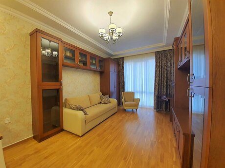 Объявление №6342232 - Баку, м. Элмляр Академиясы, 2-комн., 55 м², 5/17 этаж