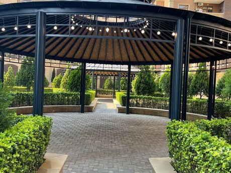 4 otaqlı mənzil, 186 m², 28 May: 555 000 ₼ 2