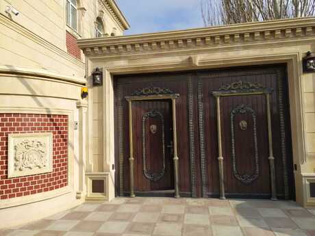 5-комн. дом/дача - пос. Новханы - 300 м²