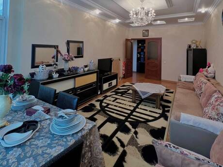 Объявление №6342327 - Баку, м. Иншаатчылар, 3-комн., 120 м², 9/14 этаж