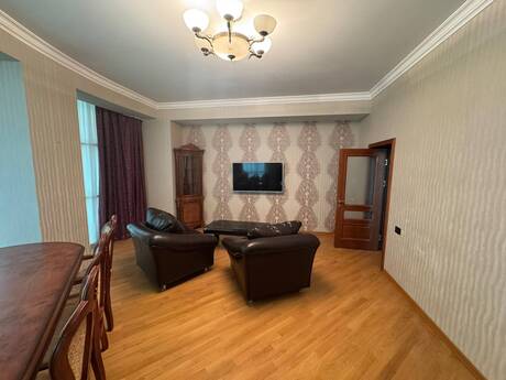 Kirayə 3 otaqlı mənzil, 130 m², Nəsimi: 1 299 ₼/ay 3