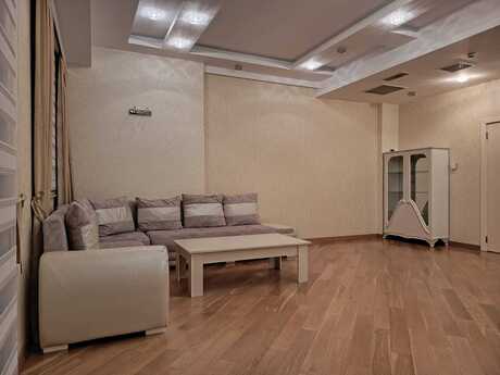Kirayə 3 otaqlı mənzil, 150 m², Altes Plaza: 1 500 ₼/ay 2