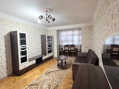 Elan №6342389 - Bakı, Gənclik m., 3 otaqlı, 70 m², 2/5 mərtəbə
