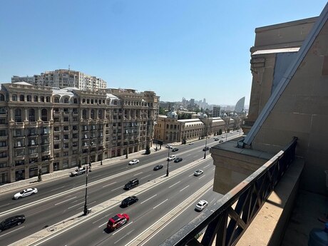 Объявление №6342395 - Баку, м. Нариман Нариманов, 5-комн., 235 м², 8/8 этаж