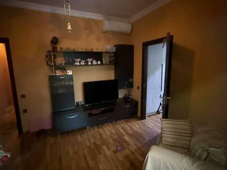 Elan №6342533 - Bakı, Xalqlar Dostluğu m., 3 otaqlı, 70 m², 2/9 mərtəbə