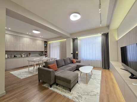 3 otaqlı yeni tikili - Ağ şəhər q. - 130 m²