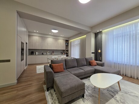 3 otaqlı yeni tikili - Ağ şəhər q. - 130 m²