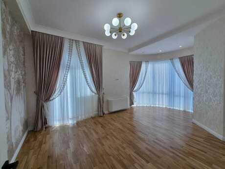 4 otaqlı mənzil, 153 m², 28 May: 780 000 ₼ 3