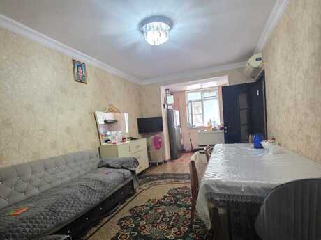 Elan №6342768 - Bakı, İnşaatçılar m., 3 otaqlı, 55 m², 1/5 mərtəbə
