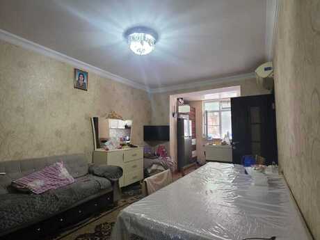 3 otaqlı köhnə tikili - İnşaatçılar m. - 55 m²