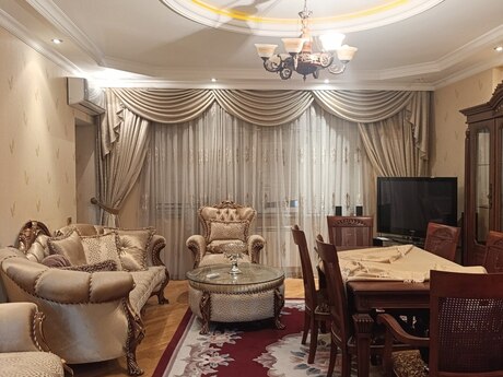 Elan №6342881 - Bakı, 8 Noyabr m., 3 otaqlı, 130 m², 11/18 mərtəbə