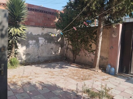 5 otaqlı həyət evi, 150 m², Əmircan: 90 000 ₼ 3