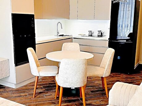 2-room apartment for rent, 65 m², Elmlər Akademiyası: 1 200 ₼/mo 3