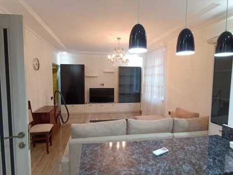 Elan №6343073 - Bakı, Gənclik m., 2 otaqlı, 60 m², 5/10 mərtəbə