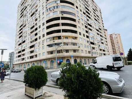 4 otaqlı yeni tikili - Gənclik m. - 208 m²