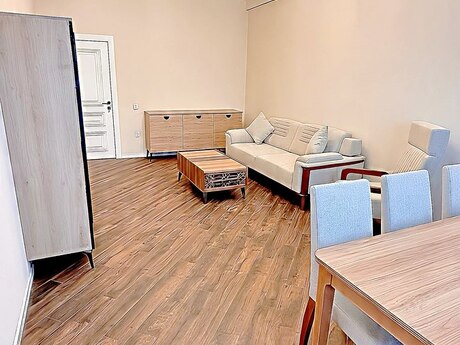 2-room apartment for rent, 80 m², Elmlər Akademiyası: 1 500 ₼/mo 5