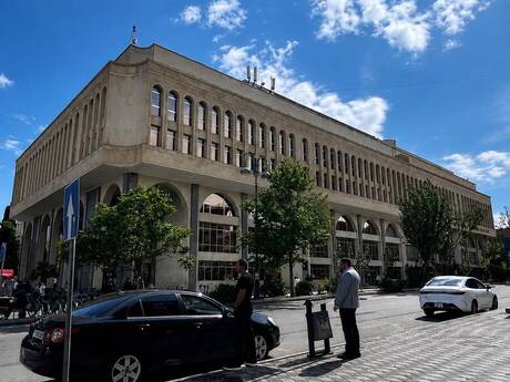 1 otaqlı köhnə tikili - Elmlər Akademiyası m. - 32 m²