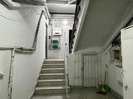 1 otaqlı köhnə tikili - Elmlər Akademiyası m. - 32 m²