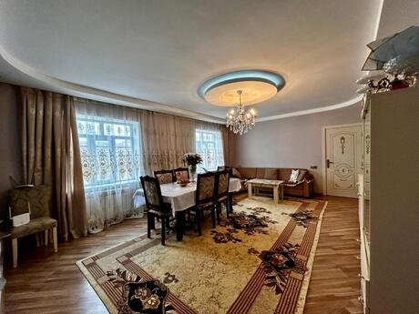 5 otaqlı həyət evi/bağ evi - Kürdəxanı q. - 250 m²