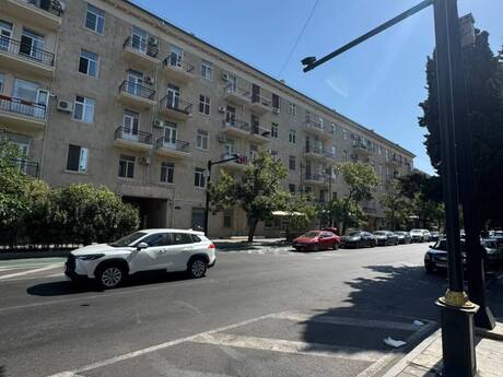 3 otaqlı mənzil, 82 m², 28 May: 320 000 ₼ 2