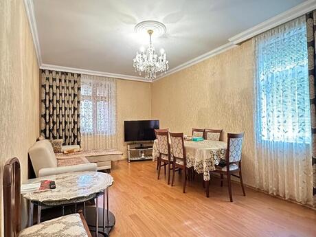 Объявление №6343590 - Баку, м. Гянджлик, 2-комн., 75 м², 2/5 этаж