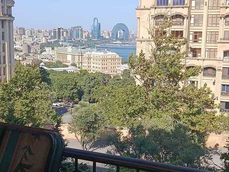 Elan №6343733 - Bakı, İçəri Şəhər m., 2 otaqlı, 55 m², 3/5 mərtəbə