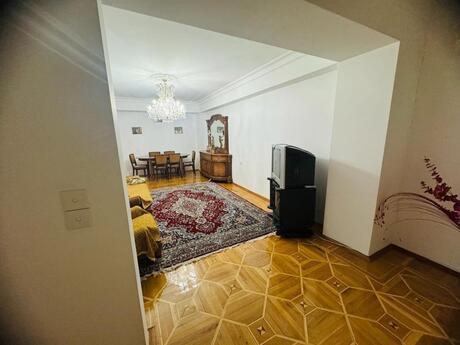 3 otaqlı mənzil, 100 m², Yasamal: 250 000 ₼ 2