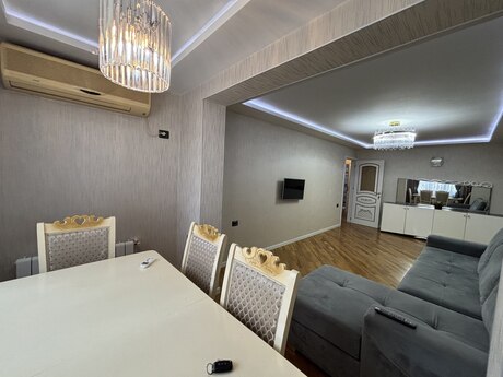 3 otaqlı köhnə tikili - Neftçilər m. - 78 m²
