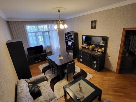 Elan №6343925 - Bakı, Gənclik m., 2 otaqlı, 90 m², 3/17 mərtəbə