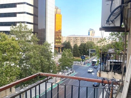 2 otaqlı mənzil, 71 m², 28 May: 219 900 ₼ 2
