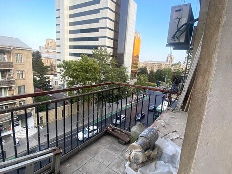 2 otaqlı mənzil, 71 m², 28 May: 219 900 ₼ 5