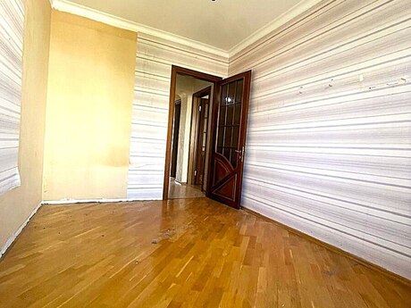 3 otaqlı köhnə tikili - Elmlər Akademiyası m. - 95 m²