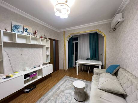 Elan №6344156 - Bakı, Memar Əcəmi m., 2 otaqlı, 40 m², 2/5 mərtəbə