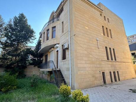 8 otaqlı həyət evi, 650 m², Gənclik: 1 700 000 ₼ 4