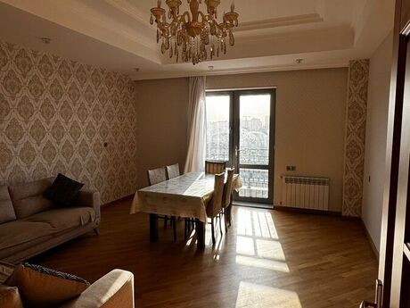 Объявление №6344318 - Баку, Хатаинский р., 3-комн., 140 м², 6/7 этаж